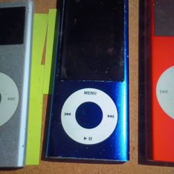 APPLE IPOD NANO 5TH GENERATION BLUE 8 GB A 1320 EMC2317 MP3 PLAYER