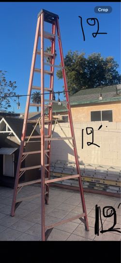 Excellent condition, 12 feet and more sizes available Fiberglass ladders