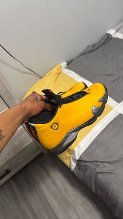Jordan retro Reverse Ferrari’s