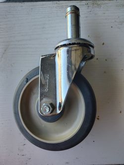 4  Used Metro 5-in Stem Casters