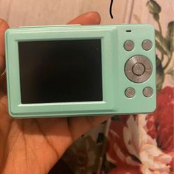 Digital Camera 