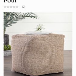 Indoor/Outdoor Cube Pouf