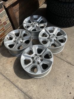 17” 4 runner wheels. FACTORY TOYOTA WHEELS.