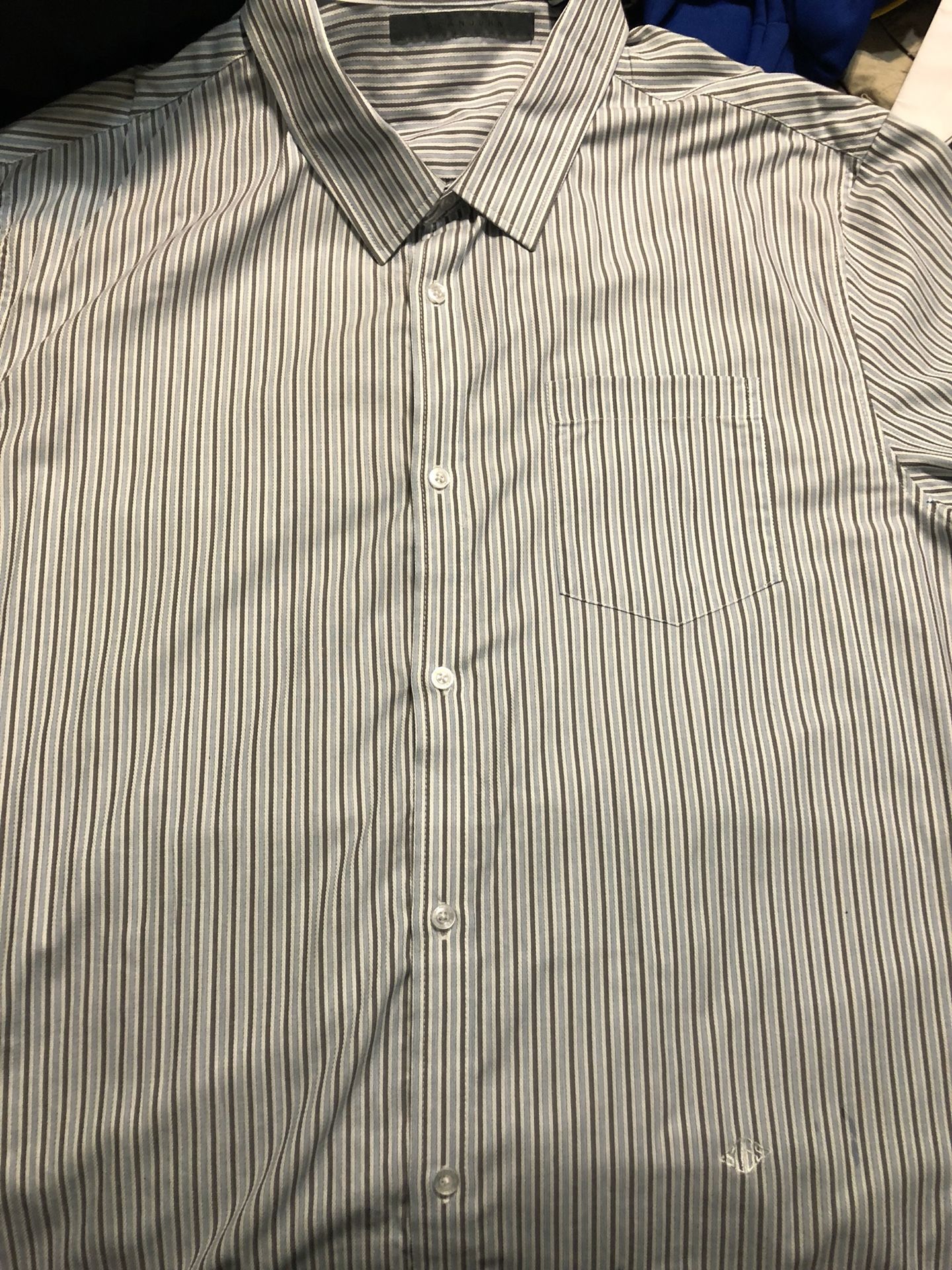 Men’s Sean John long sleeve dress shirt