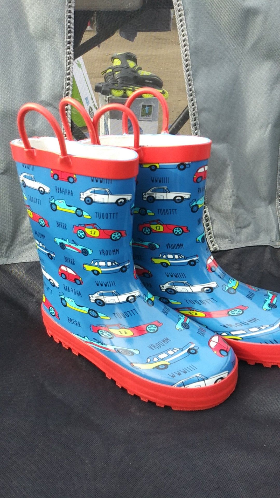 Boy rain boots