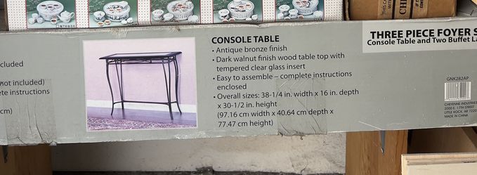 Console Table And Two Lamps