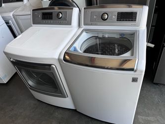 LG top loader washer and LG dryer electric extra large load capacity