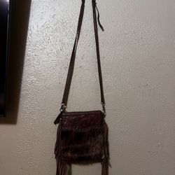 Top Notch Accessories  Betty Cowhide Crossbody Fringe Purse In Brown