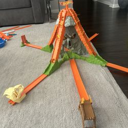 Hot Wheels Volcano Blast