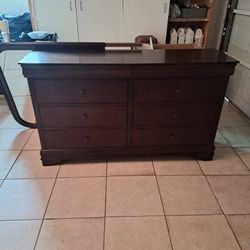 dresser with Mirror 