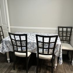Wood Table And 4 Chairs 