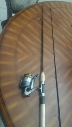 Selling my Daiwa samurai-7i 2500 combo for Sale in Brownsville