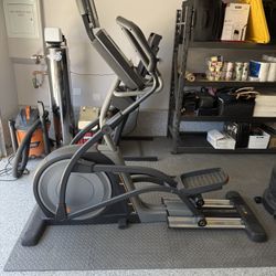 iFit NordicTrack Elliptical 