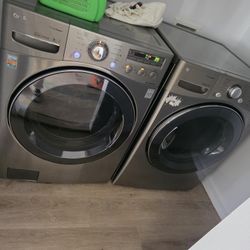Lg Washer And Gas Dryer Set Gr