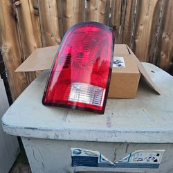 Lh Tail Light 11 To 19 Dodge Ram