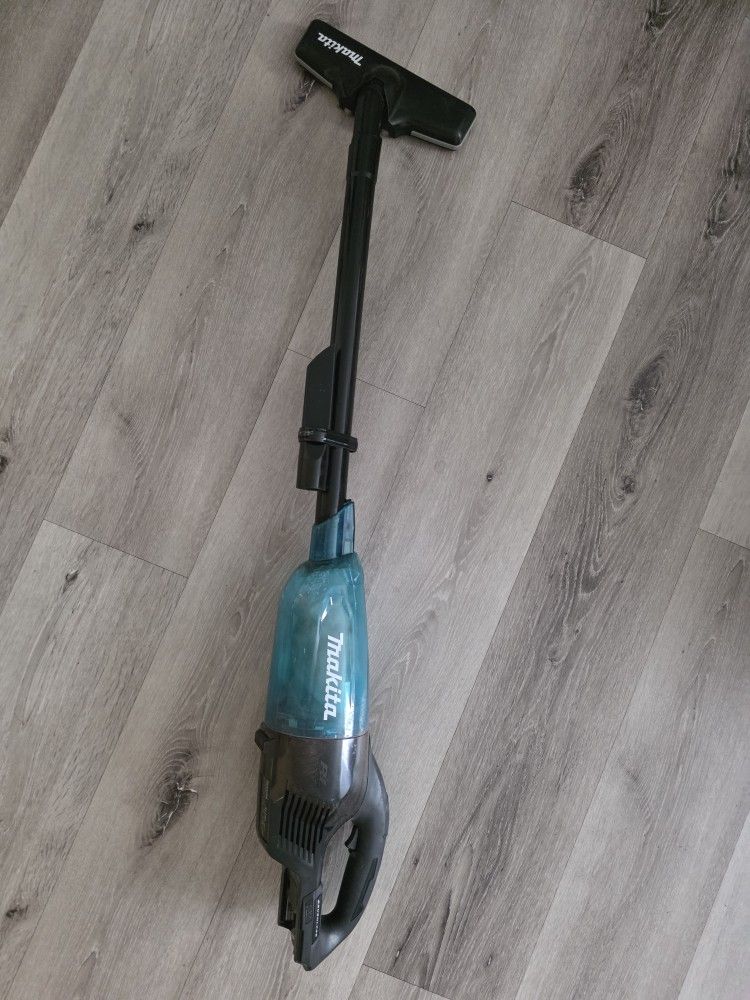 Makita Vacuum