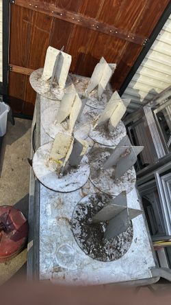 made out of metal material Building tools, industrial feet for stages or beams made out of metal material