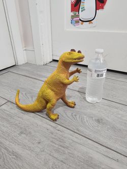 Dinosaur 