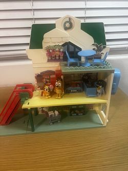 Bluey Supermarket Playset with Figures
