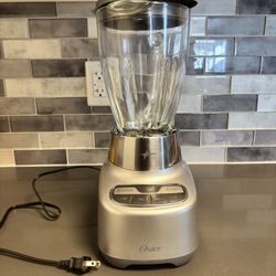 Oster Blender (used Once, Perfect Condition)