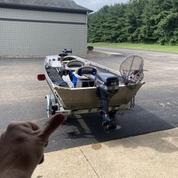 15 ‘ Flat Bottom Fishing Boat