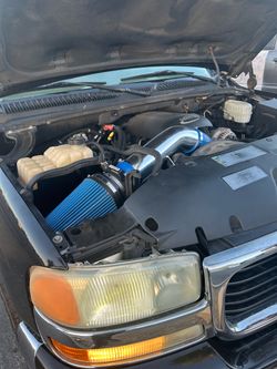 gmc Sierra chevy Silverado cold air intake Kit (brand new) 99-06