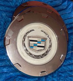Cadillac Escalade - Wheel Center Cap (4)