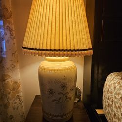 Table Light 33", Ceramic, Antique, Very Good Condition 