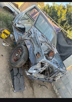 1987 single cab short bed Nissan hardbody frame