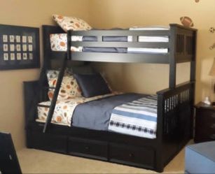 Full size with twin bunk and twin trundle