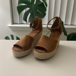 Universal Thread Wedge Sandal Cognac/Brown Size 6