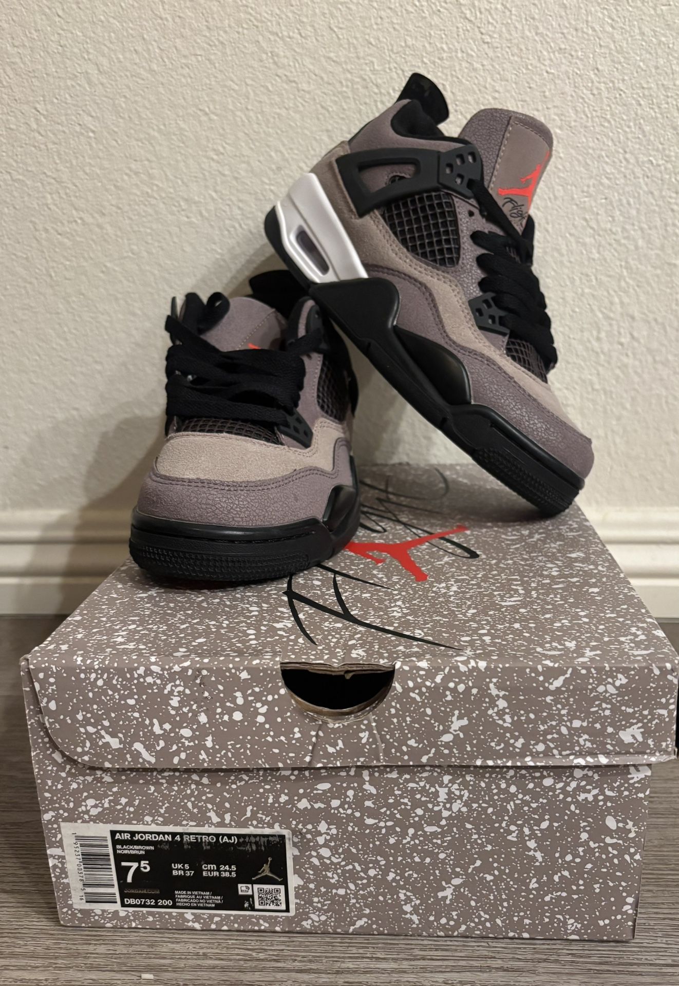 New Air Jordan Retro