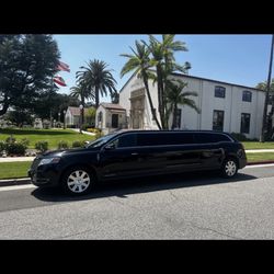 2013 MKT Limo Limousine
