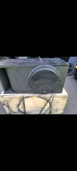 UNA BOCINA JL AUDIO