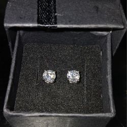 moissanite GRA certificate 5.0mm 0.5ct