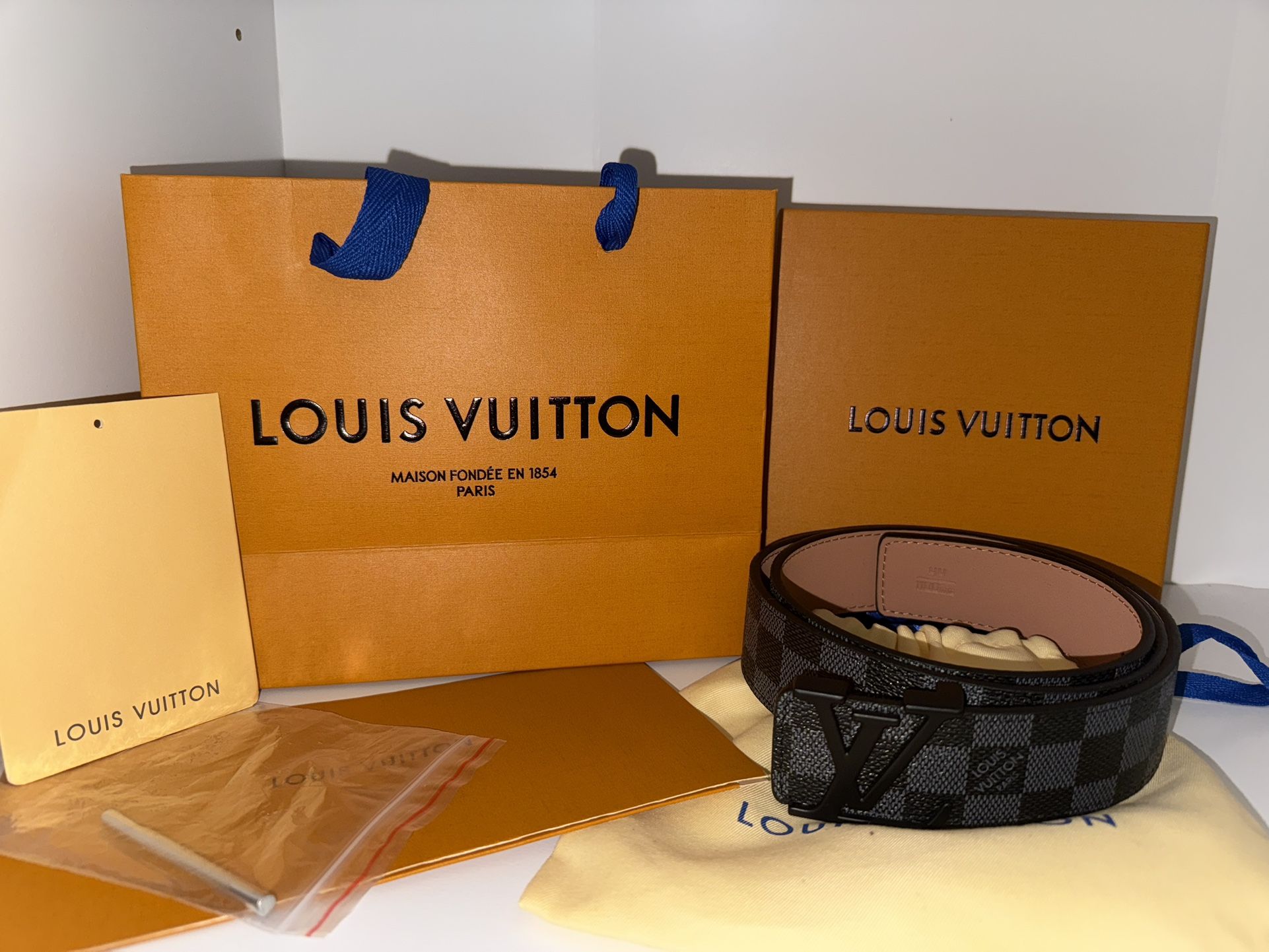 Louis Vuitton 