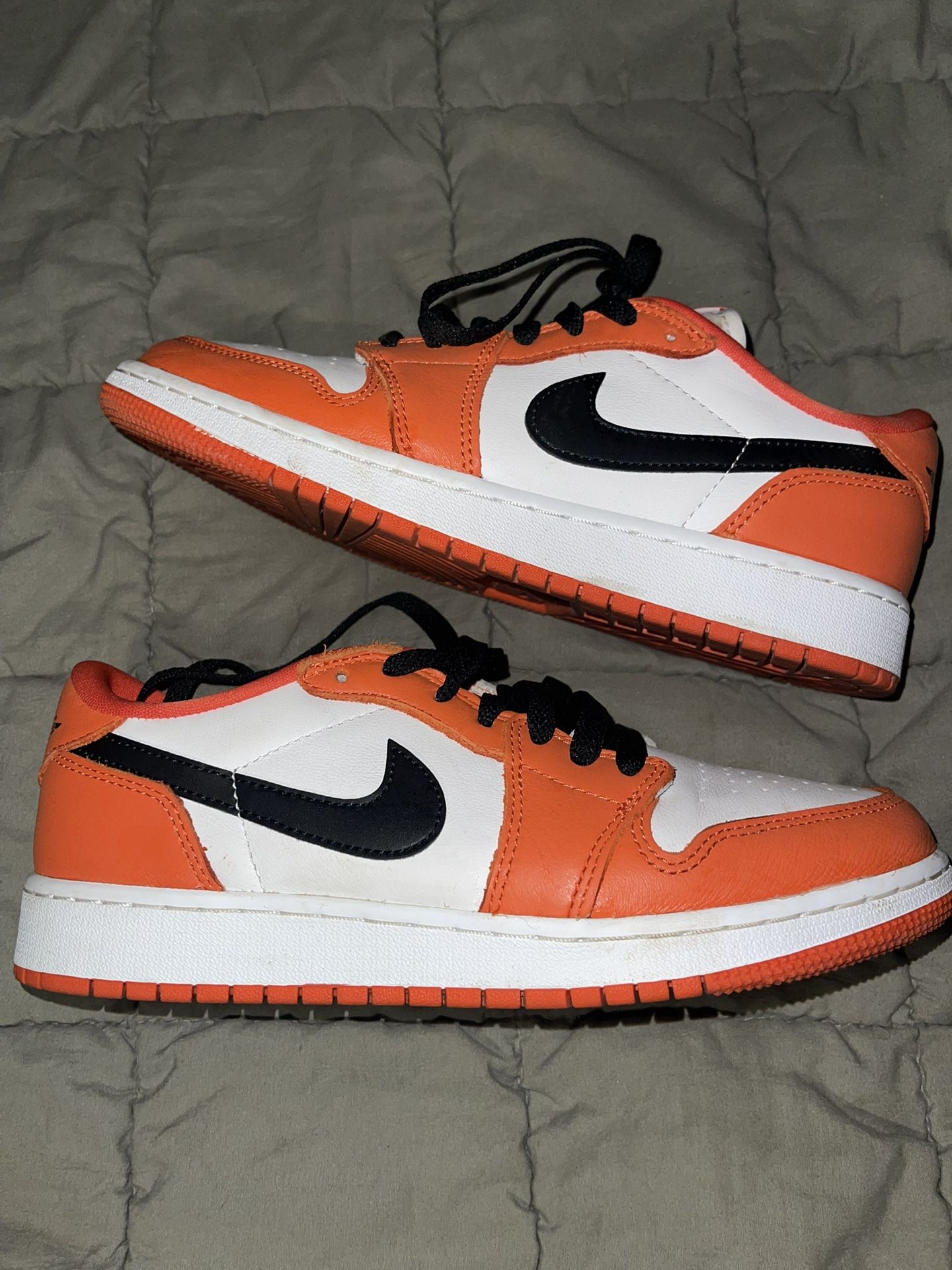 Air Jordan 1 Retro Low OG 'Starfish'