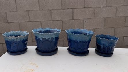 Ceramic pots