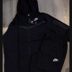 Nike Tech Mens *New*