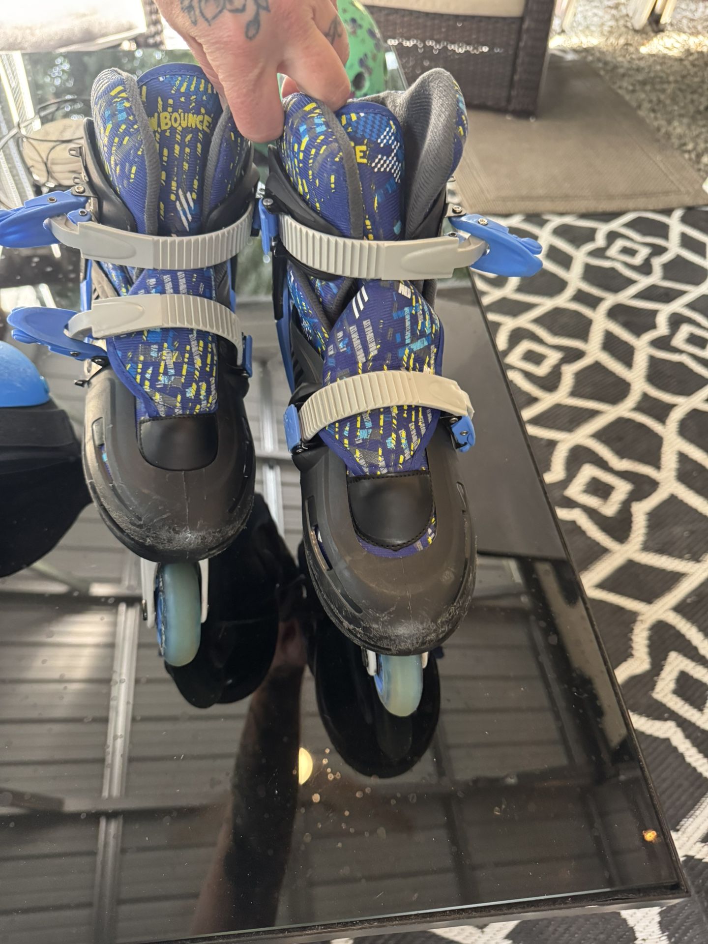Adjustable Youth Roller Blades & Protective Pads