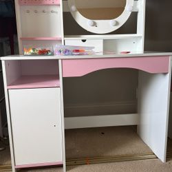 Girls Vanity