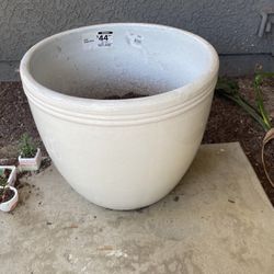 20 Inch Plantar Pot 
