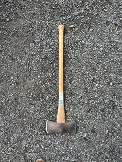 Axe