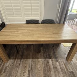Full Wood Bedford Rectangular Dining Table