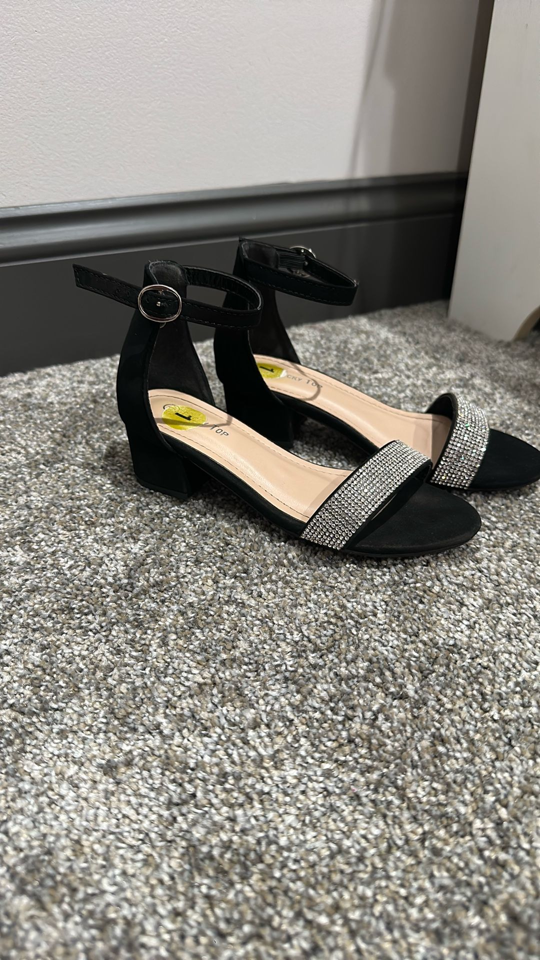 Girls heels