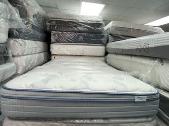 Full mattress therapedic 🦖