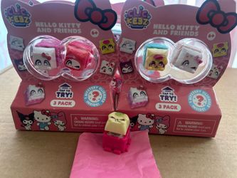 Hello kitty clickeez  2 pieces each