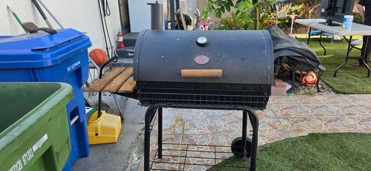 Charcoal grill