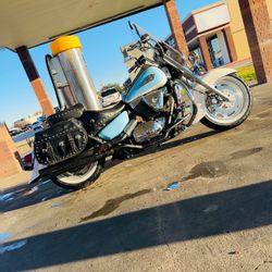 1999 Suzuki Intruder