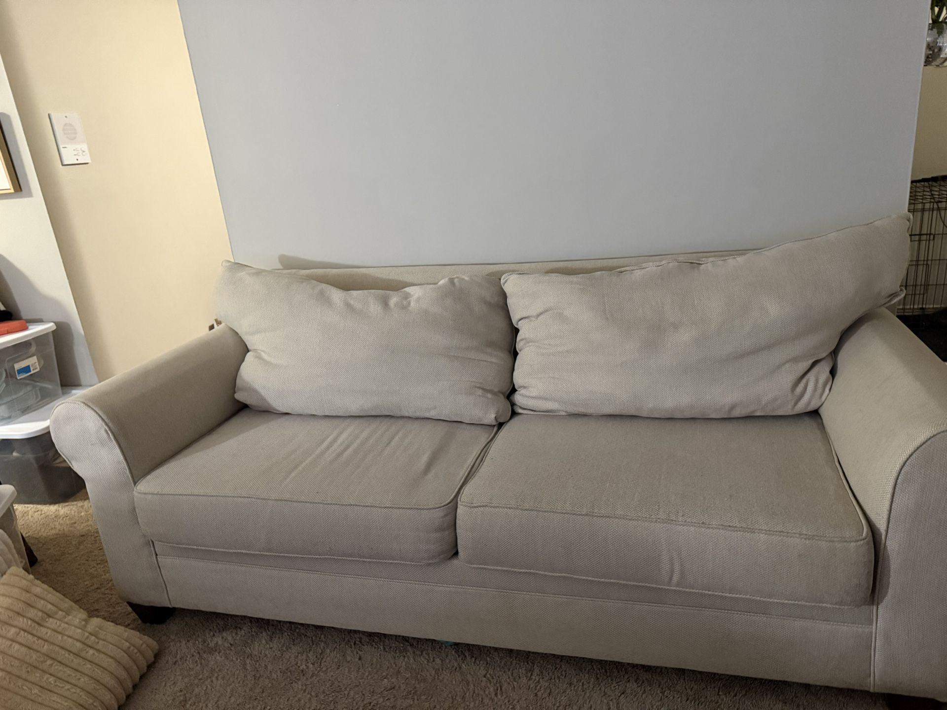 Bob’s Discount Furniture Loveseat – Must Go!